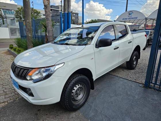 MITSUBISHI L200 TRITON 2.4 16V TURBO DIESEL GL CD 4X4 MANUAL